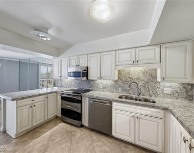 205 Harmon Avenue - Photo Thumbnail 13