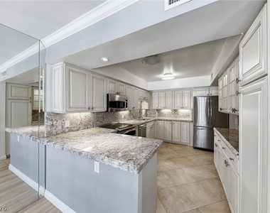 205 Harmon Avenue - Photo Thumbnail 12