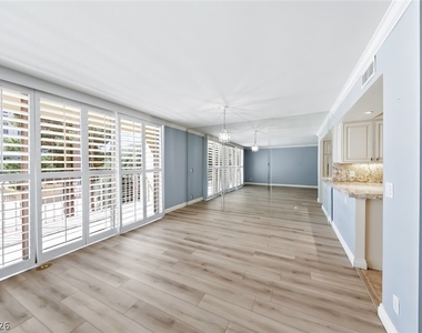 205 Harmon Avenue - Photo Thumbnail 7