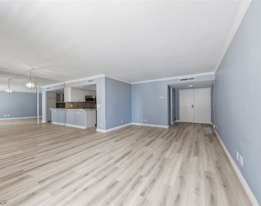 205 Harmon Avenue - Photo Thumbnail 6