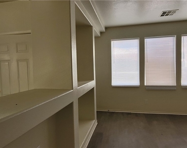 7612 Certitude Avenue - Photo Thumbnail 23