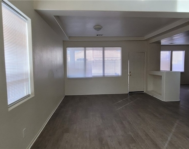 7612 Certitude Avenue - Photo Thumbnail 14