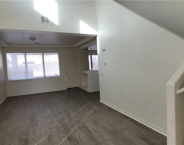 7612 Certitude Avenue - Photo Thumbnail 12