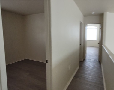 7612 Certitude Avenue - Photo Thumbnail 36