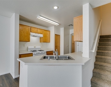 9980 Fine Fern Street - Photo Thumbnail 20
