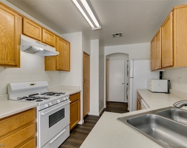 9980 Fine Fern Street - Photo Thumbnail 21