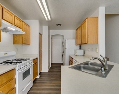 9980 Fine Fern Street - Photo Thumbnail 22