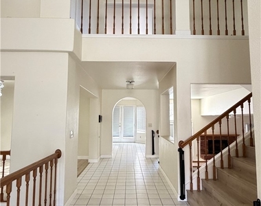 8300 Tivoli Cove Drive - Photo Thumbnail 6
