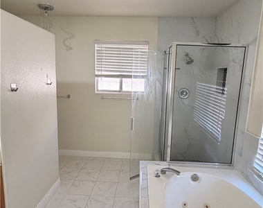 8300 Tivoli Cove Drive - Photo Thumbnail 26