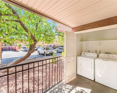4360 Sandy River Drive - Photo Thumbnail 10