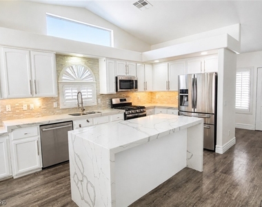 9682 Driftwood Island Court - Photo Thumbnail 2