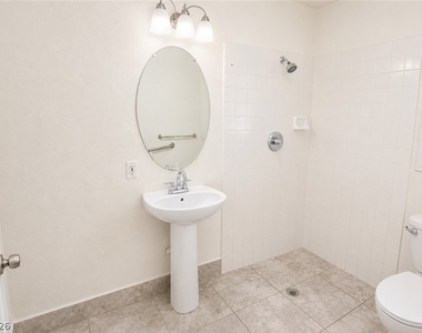 9682 Driftwood Island Court - Photo Thumbnail 17
