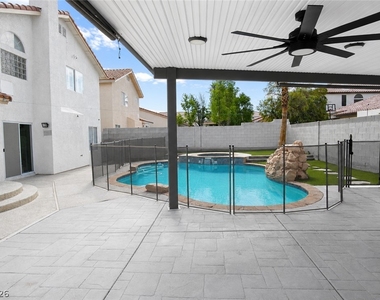 9682 Driftwood Island Court - Photo Thumbnail 20