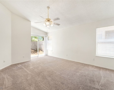 9725 Horizon Hills Drive - Photo Thumbnail 12