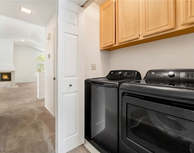 9725 Horizon Hills Drive - Photo Thumbnail 19