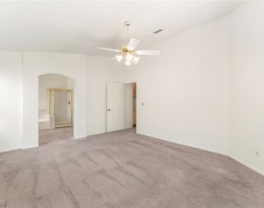 9725 Horizon Hills Drive - Photo Thumbnail 13