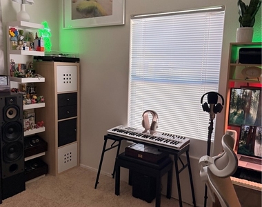 830 Cozette Court - Photo Thumbnail 11