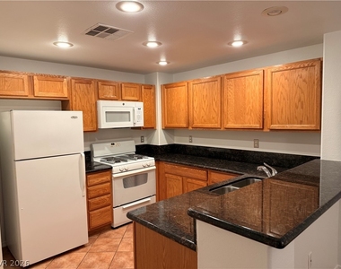 830 Cozette Court - Photo Thumbnail 13