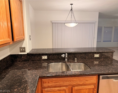 830 Cozette Court - Photo Thumbnail 14