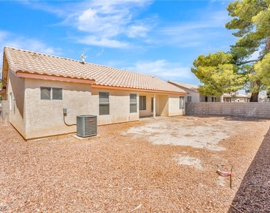 4904 Spring Falls Way - Photo Thumbnail 23