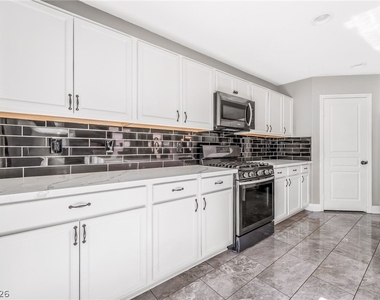 714 Kibbey Street - Photo Thumbnail 8