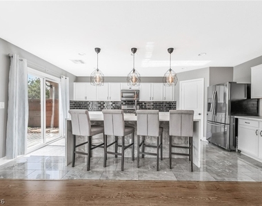714 Kibbey Street - Photo Thumbnail 7