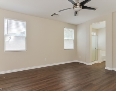 2125 Silvereye Drive - Photo Thumbnail 11