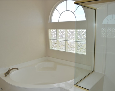 914 Socorro Song Lane - Photo Thumbnail 9