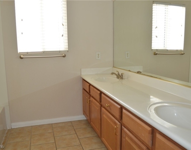 914 Socorro Song Lane - Photo Thumbnail 22