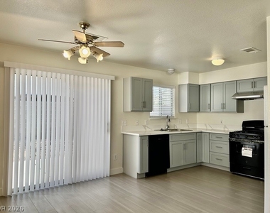 7316 Maiden Run Avenue - Photo Thumbnail 2