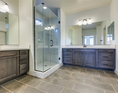 9009 Janice Glen Avenue - Photo Thumbnail 24