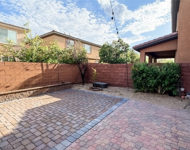 8683 Moreno Mountain Avenue - Photo Thumbnail 25