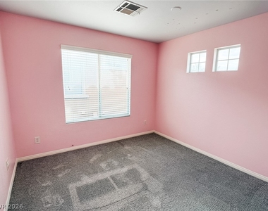 8683 Moreno Mountain Avenue - Photo Thumbnail 14