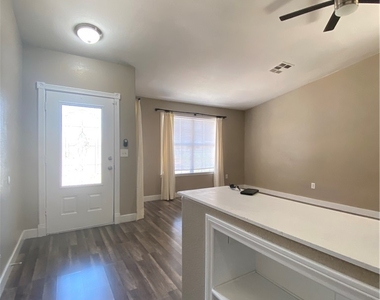 2118 Quinton Avenue - Photo Thumbnail 23