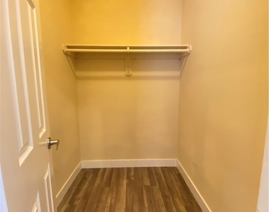 2118 Quinton Avenue - Photo Thumbnail 15