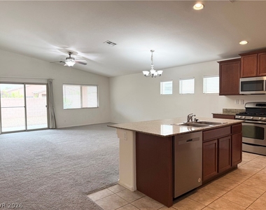 8231 Buffalo Ranch Avenue - Photo Thumbnail 5
