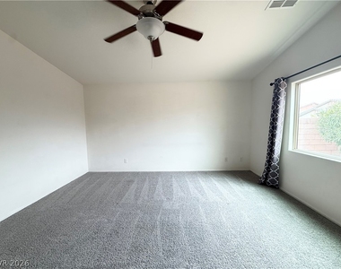 8231 Buffalo Ranch Avenue - Photo Thumbnail 11