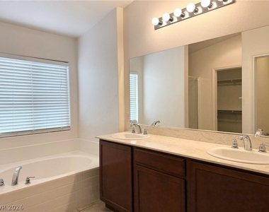 8231 Buffalo Ranch Avenue - Photo Thumbnail 14