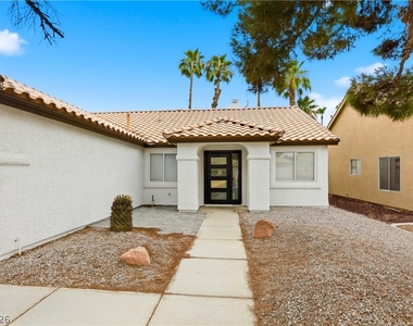 4818 Carefree Drive - Photo Thumbnail 3