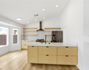 4818 Carefree Drive - Photo Thumbnail 11