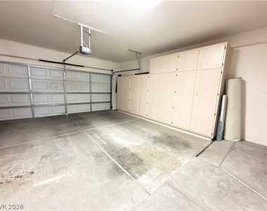 10433 Snyder Avenue - Photo Thumbnail 18