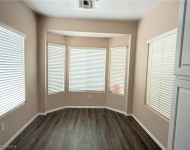 10433 Snyder Avenue - Photo Thumbnail 6