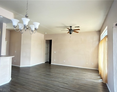 10433 Snyder Avenue - Photo Thumbnail 7