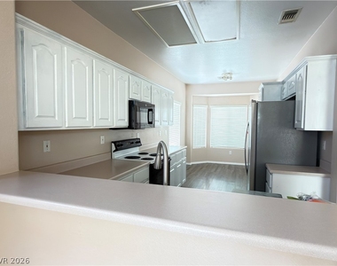 10433 Snyder Avenue - Photo Thumbnail 4