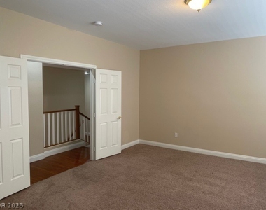 321 Waterton Lakes Avenue - Photo Thumbnail 21