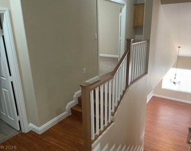 321 Waterton Lakes Avenue - Photo Thumbnail 12