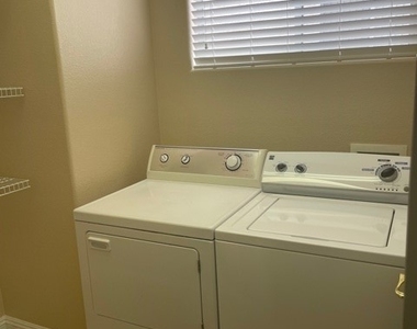 321 Waterton Lakes Avenue - Photo Thumbnail 10