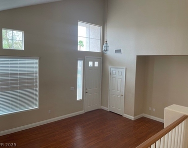 321 Waterton Lakes Avenue - Photo Thumbnail 3
