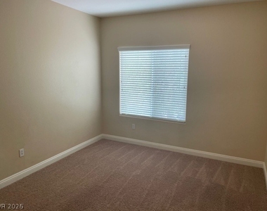 321 Waterton Lakes Avenue - Photo Thumbnail 16