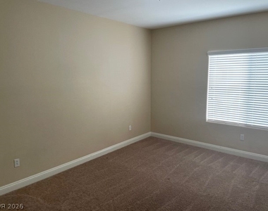321 Waterton Lakes Avenue - Photo Thumbnail 13
